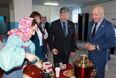 Праздник для тех, кто дарит праздник